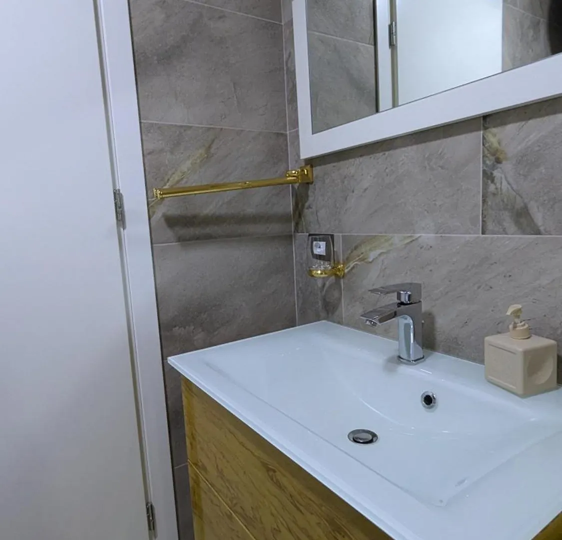Big Lux Sunset Apartment - Incl Parking Sarandë 0*,  阿尔巴尼亚
