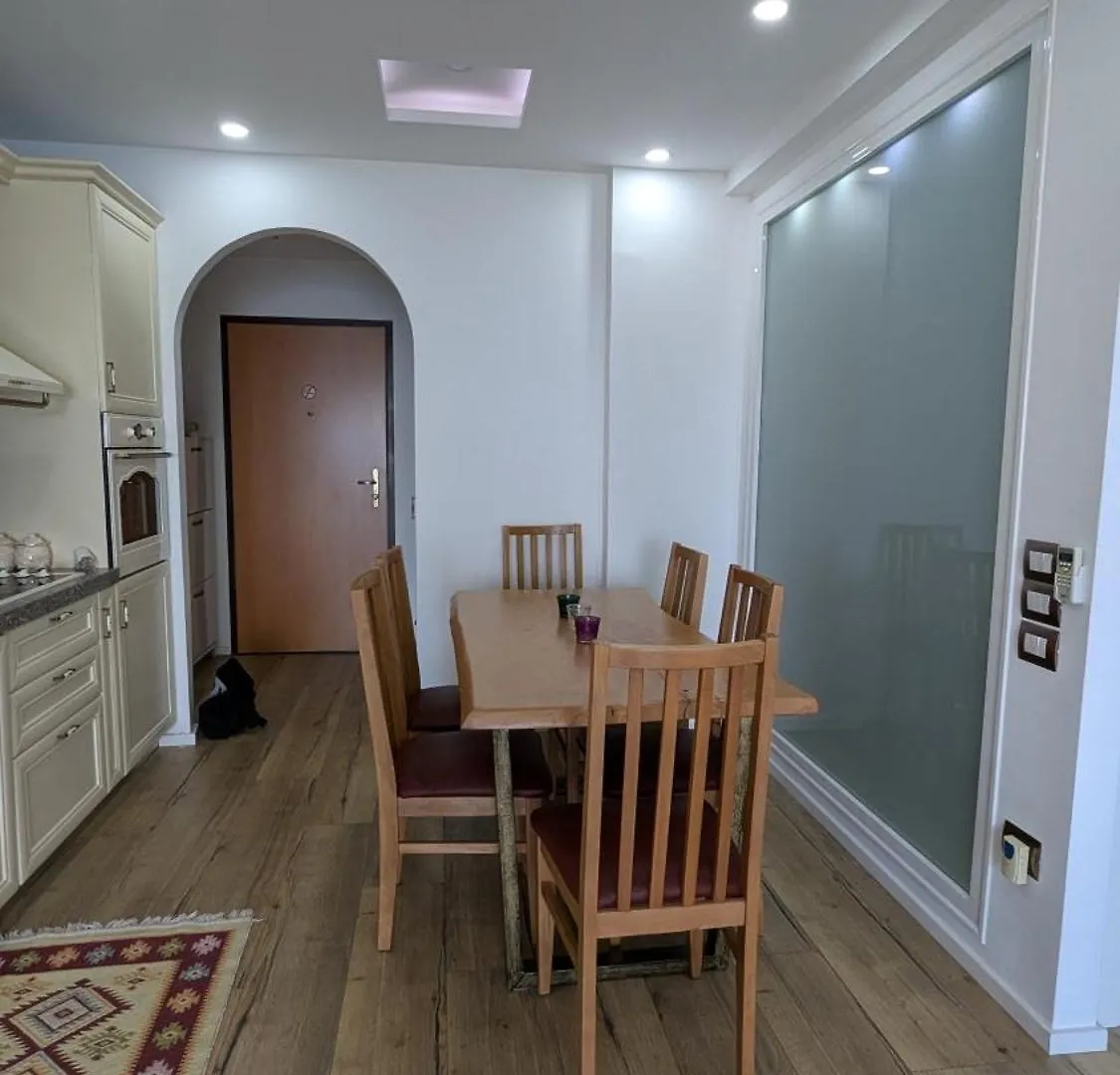 Big Lux Sunset Apartment - Incl Parking Sarandë