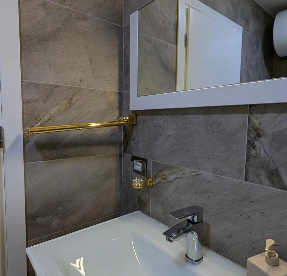 Big Lux Sunset Apartment - Incl Parking Sarandë