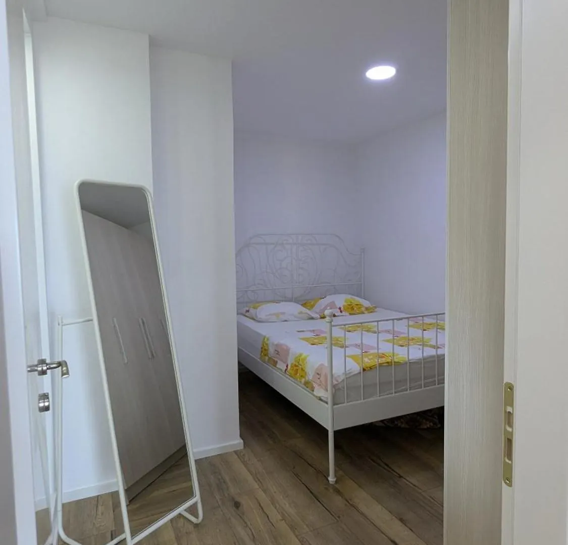 Big Lux Sunset Apartment - Incl Parking Sarandë